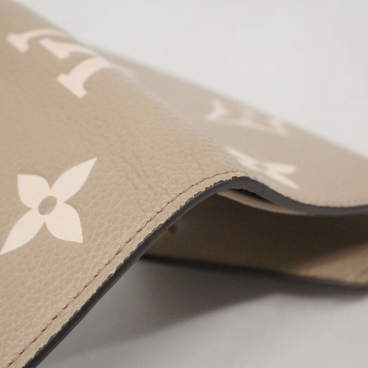 Louis Vuitton Trifold Wallet Monogram Empreinte Bicolor Portefeuille Victorine — view 6