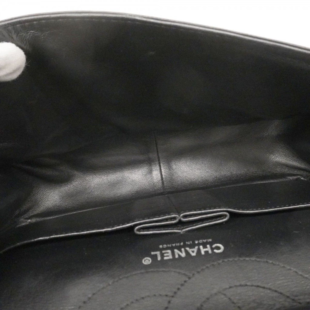 Chanel Shoulder Bag 2.55 Patent Leather Black Silver — view 4