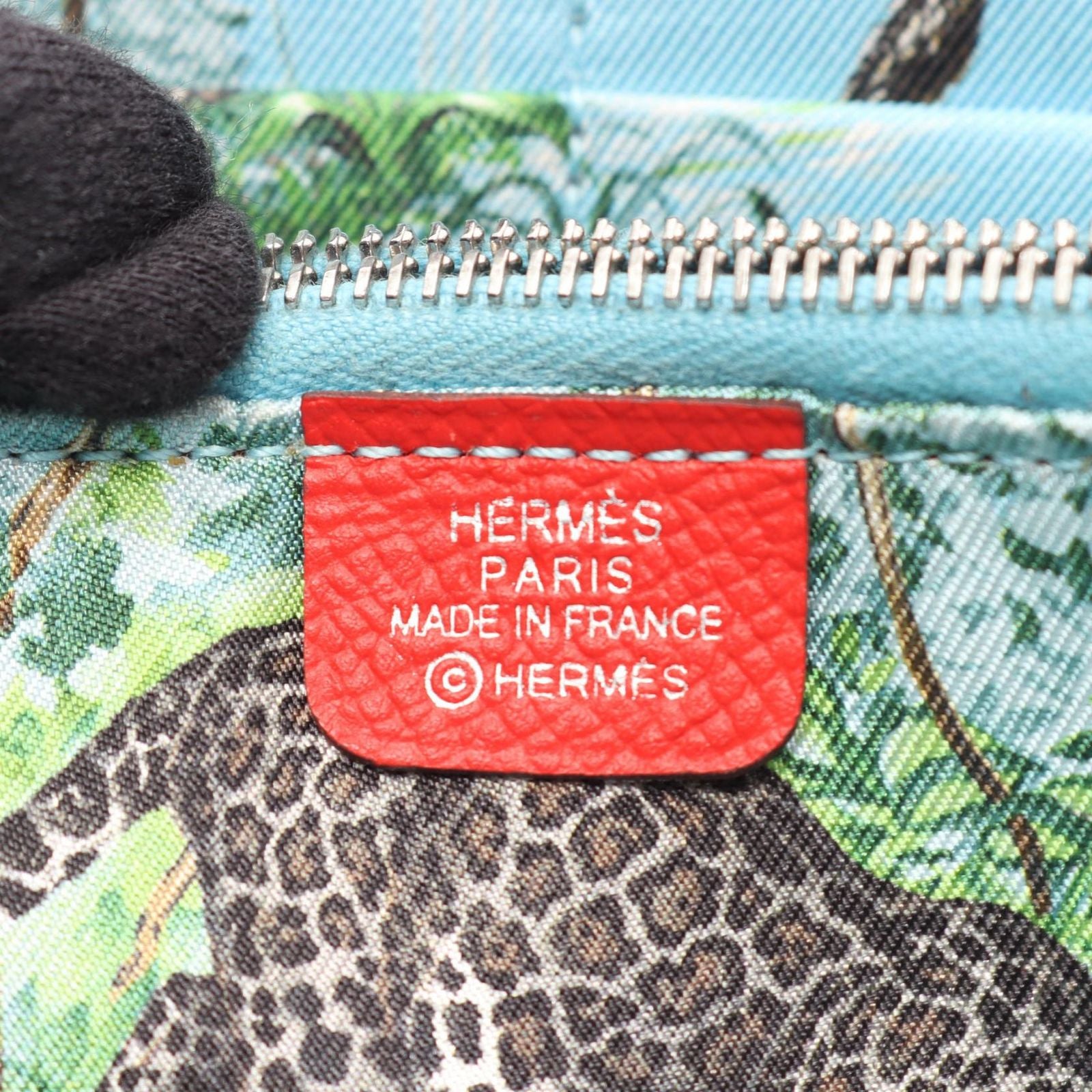 Hermes Round Wallet Azap Long Silk in le Juc Long — view 4
