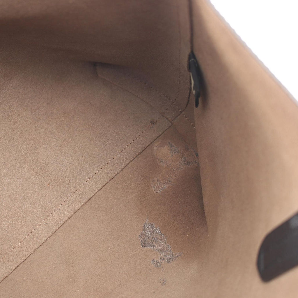 Fendi Tote Is Shopping Black Leather — view 6