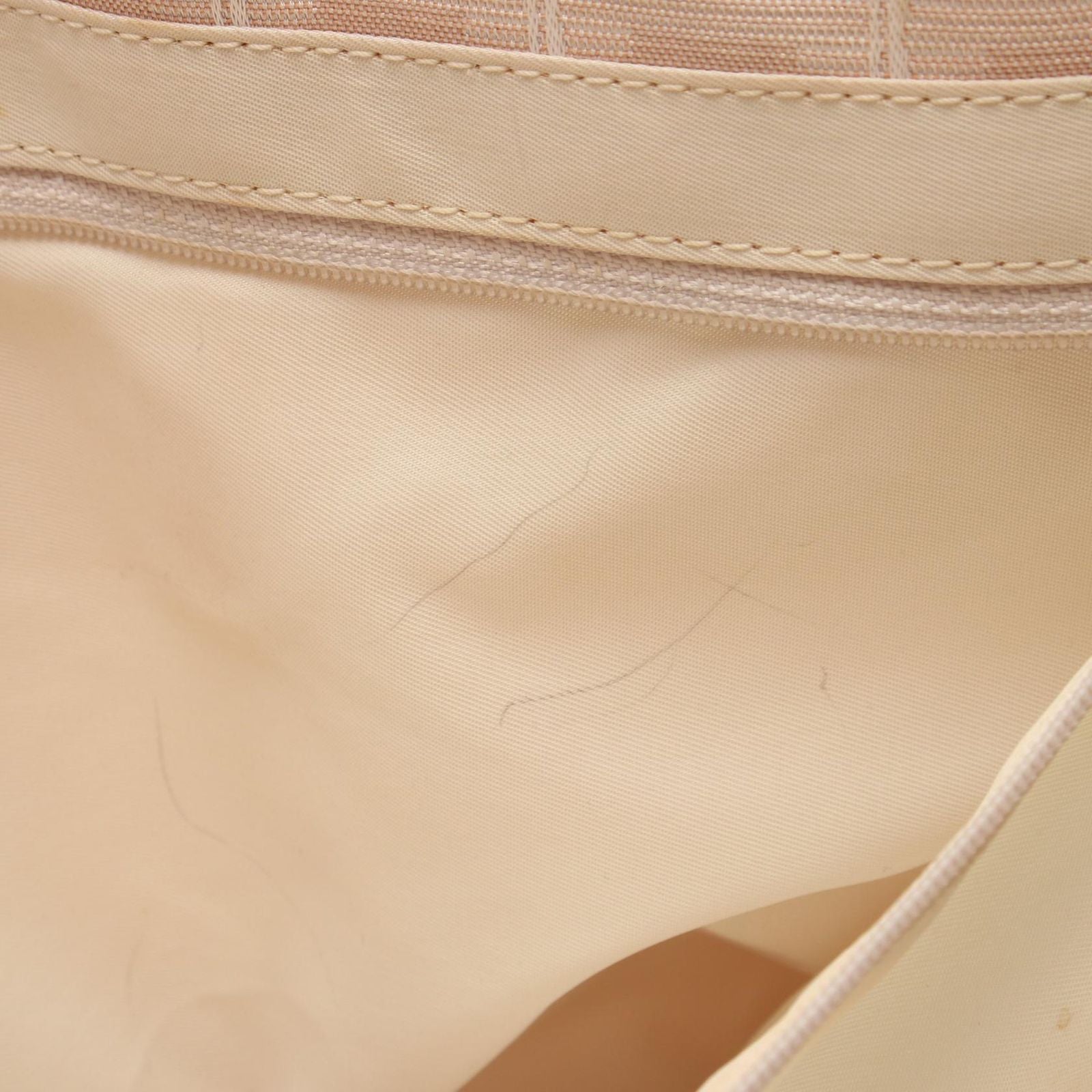 Chanel Tote New Travel Line Beige Leather — view 6