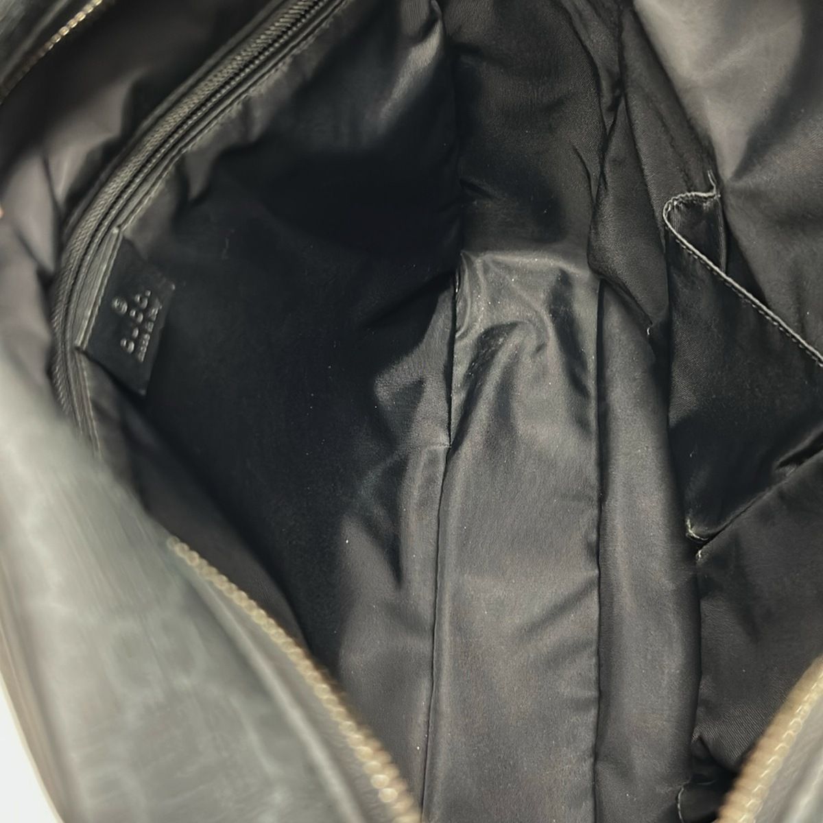 Gucci Shoulder Bag GG Pattern Black Dark Gray Leather — view 7