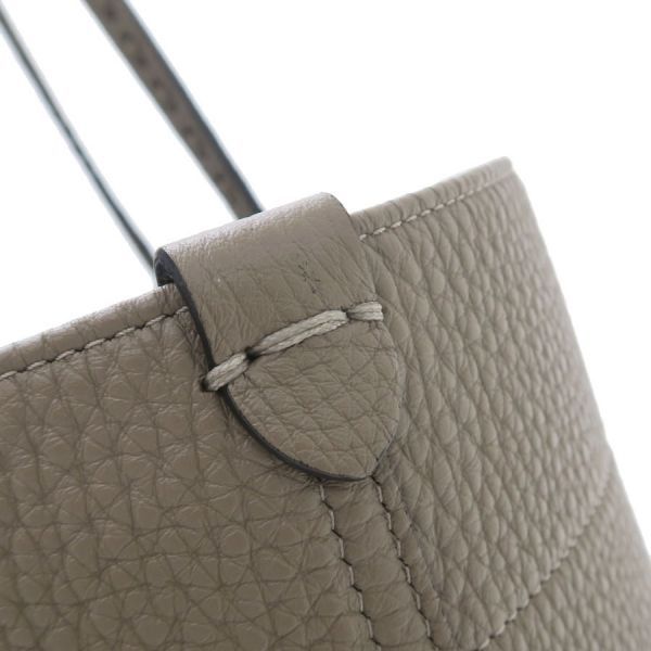 Fendi Roll Tote Selleria Beige — view 6