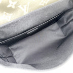 Louis Vuitton Shoulder Bag Pulse Messenger Crossbody Monogram Canvas Khaki — view 4