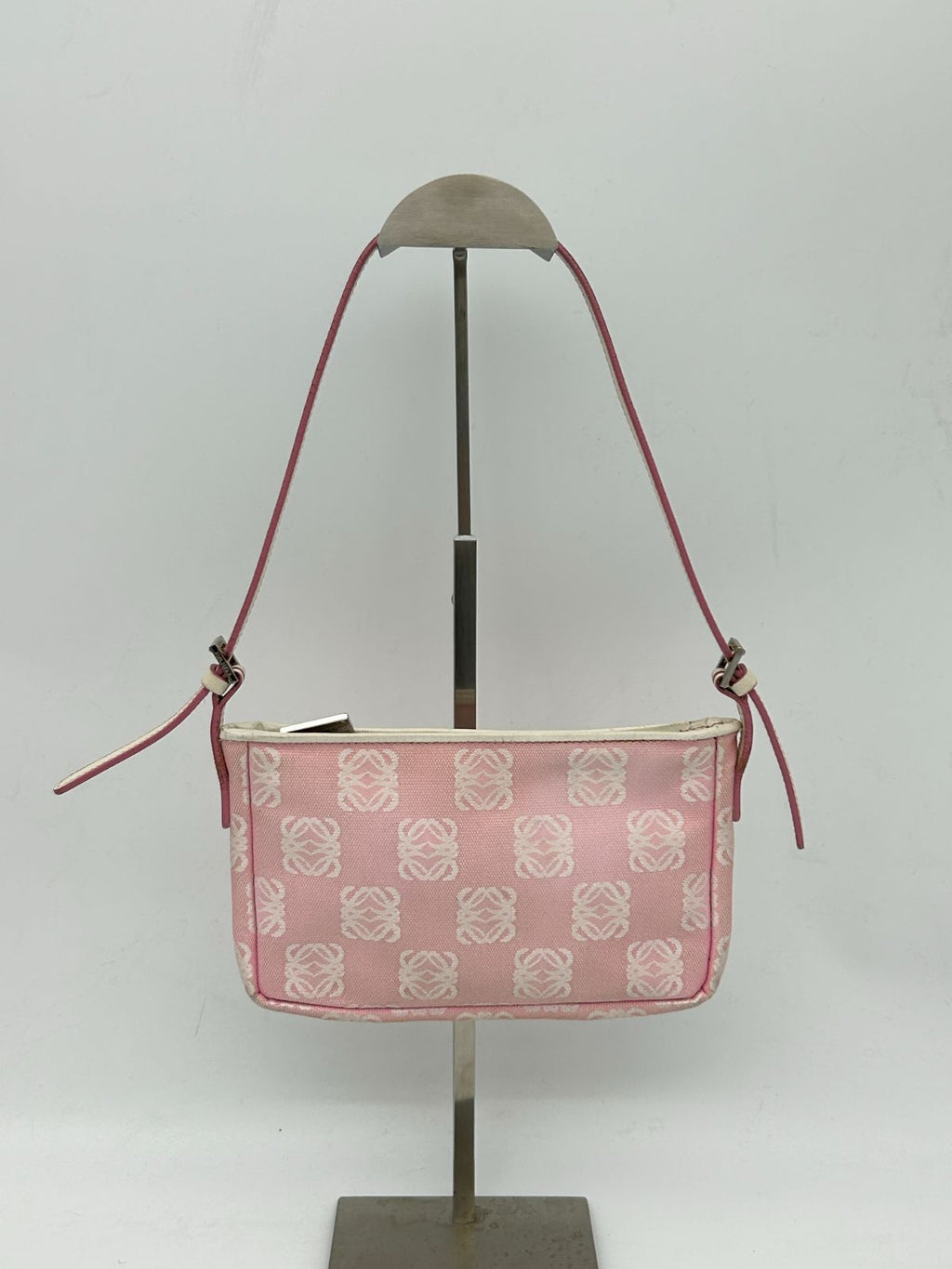 Loewe Handbag Anagram Pink — view 2