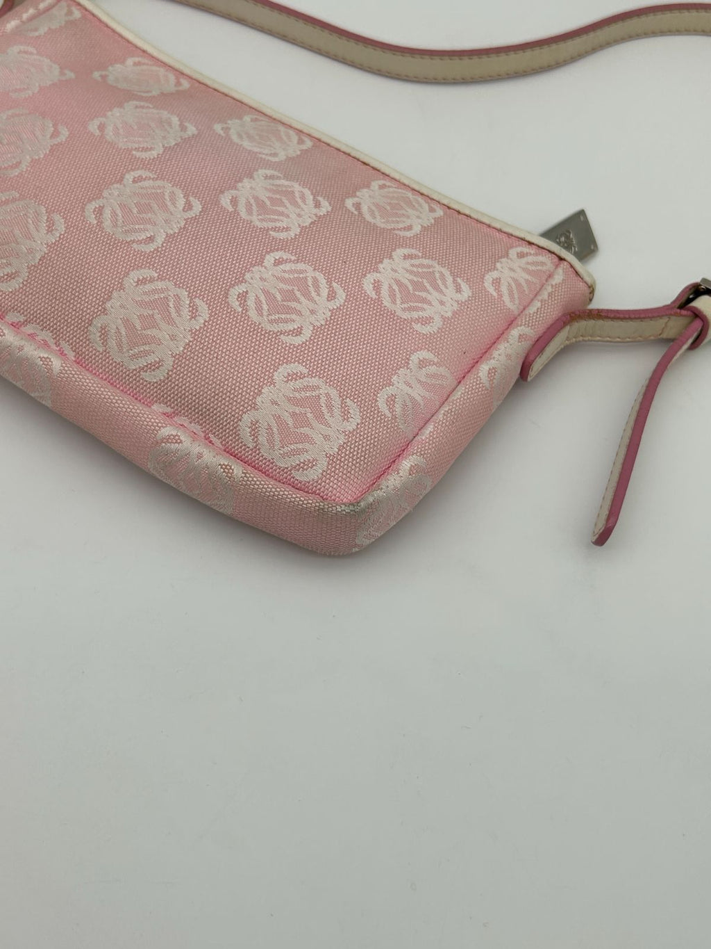 Loewe Handbag Anagram Pink — view 9