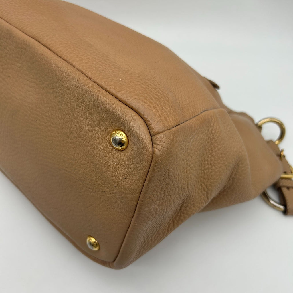 Prada Shoulder Bag Leather Beige — view 9