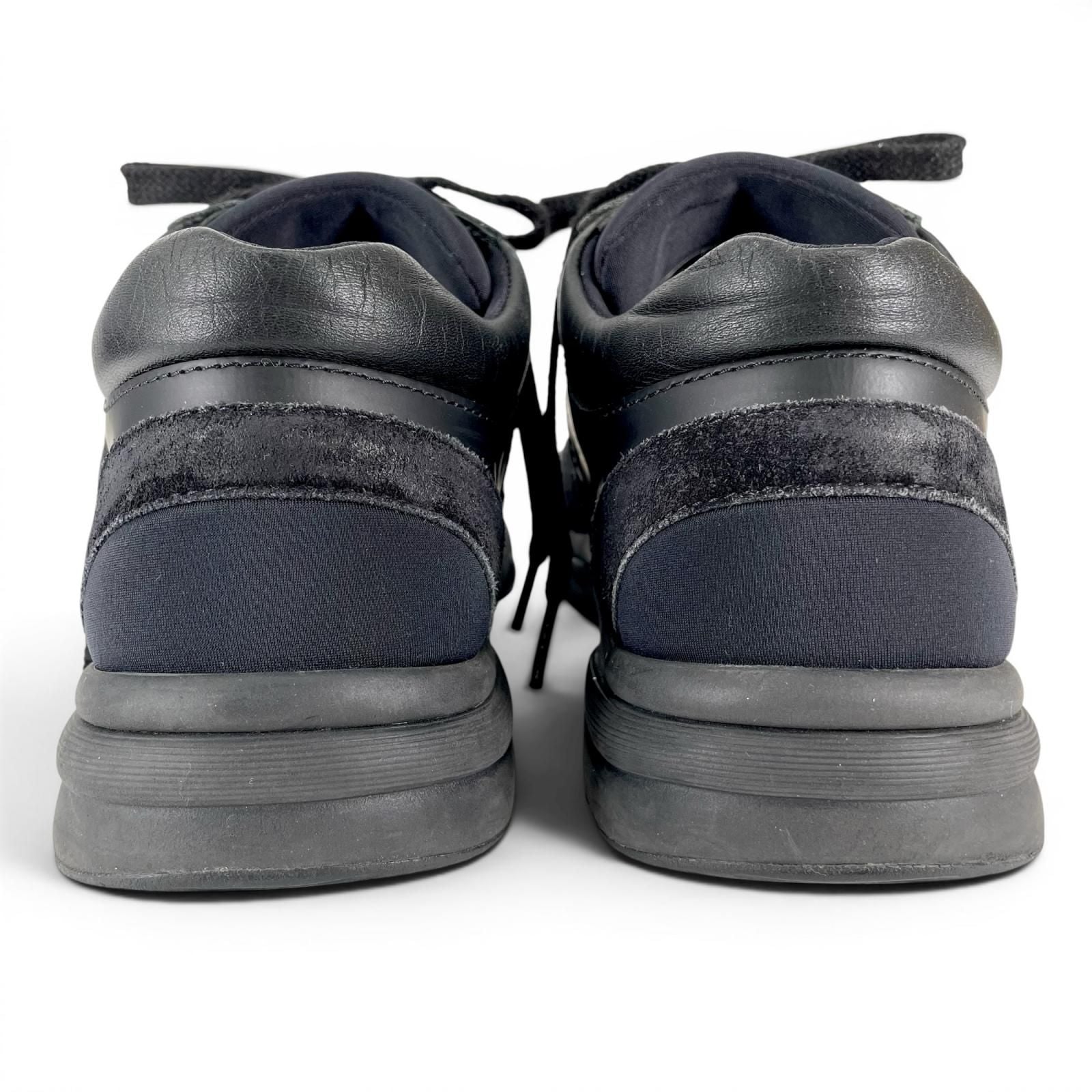 Chanel Suede Leather with CC Logo Low Cut Sneakers Black — view 5