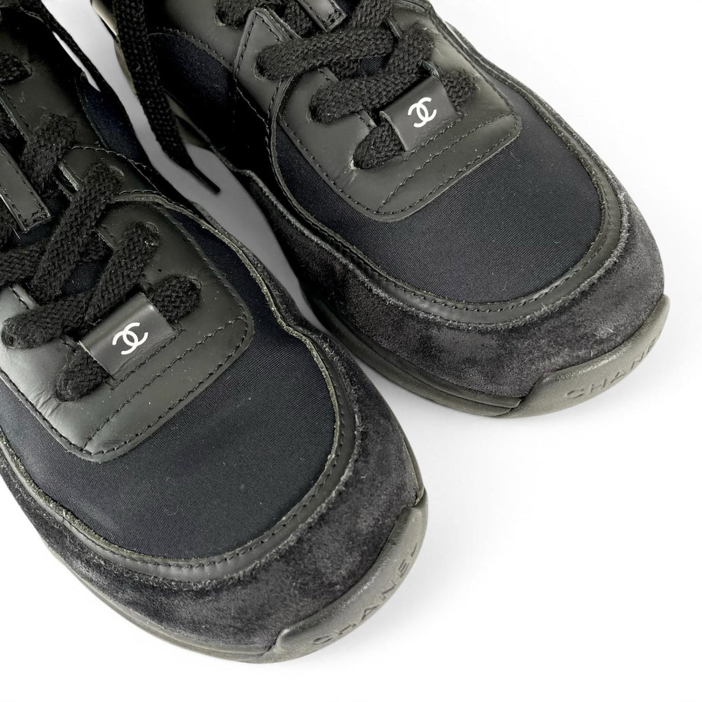 Chanel Suede Leather with CC Logo Low Cut Sneakers Black — view 6