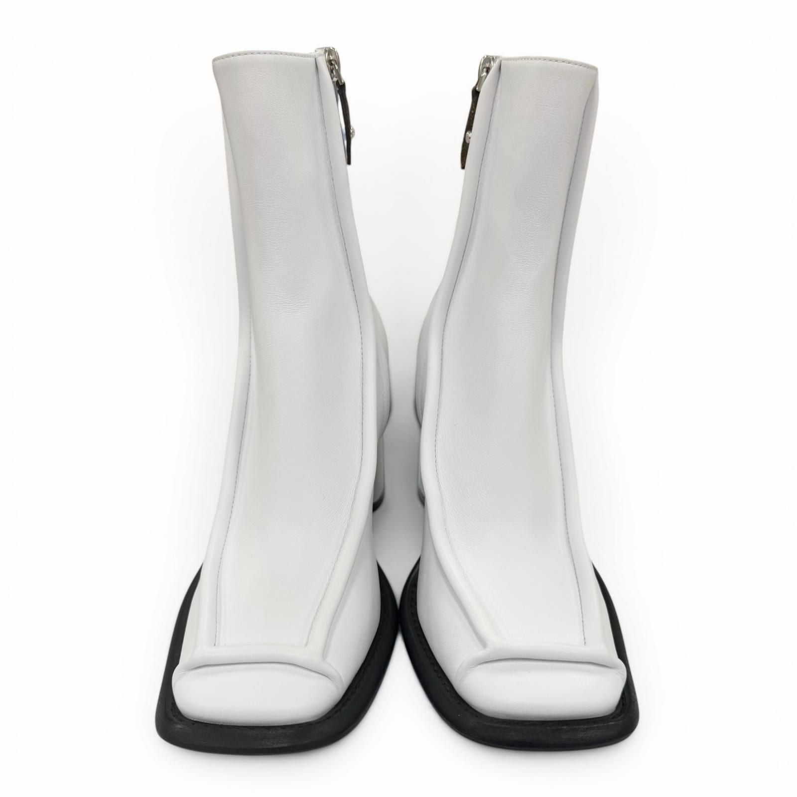 Louis Vuitton Line Leather Ankle Boots White — view 4