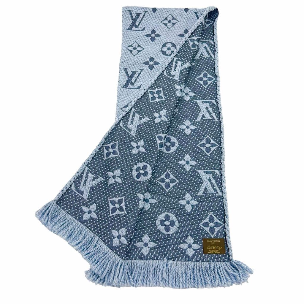 Louis Vuitton Echarpe Logo Mania Wool Silk Blend LV with Fringe Scarf Light Blue — view 2