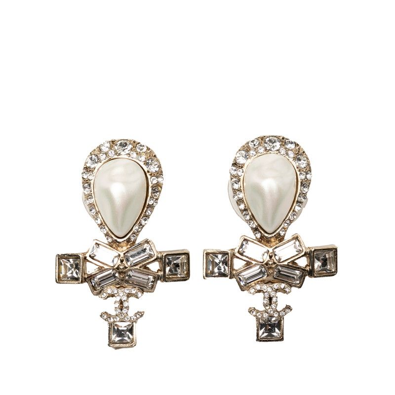 Chanel CC Logo Vintage Stud Earrings Silver Faux Pearl Plated Rhinestone