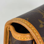 Louis Vuitton Sologne Crossbody Shoulder Bag Monogram Brown — view 5