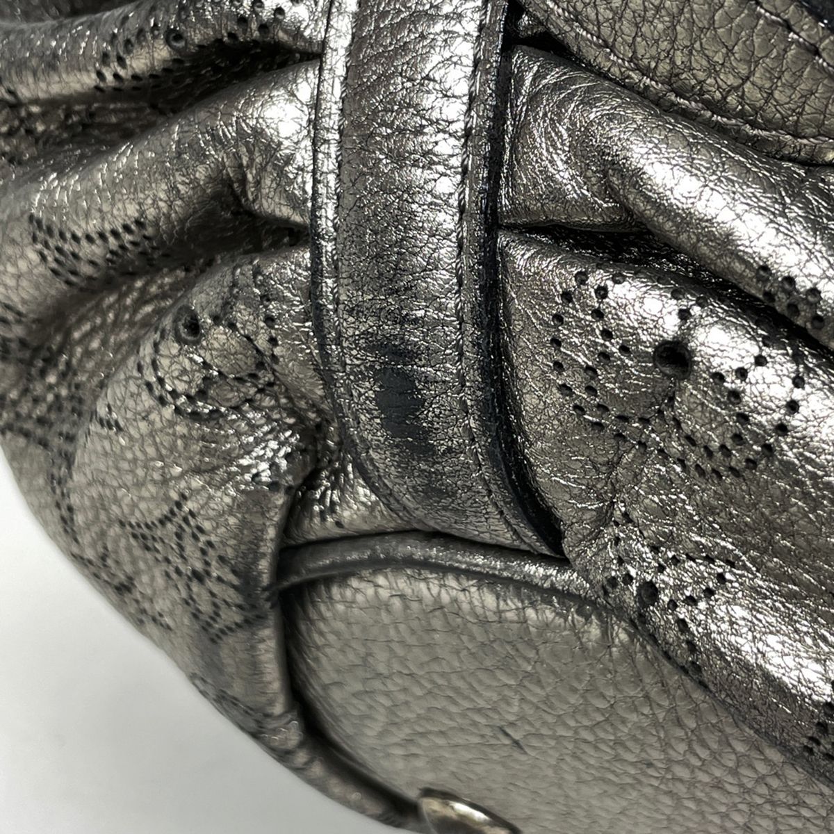 Louis Vuitton Solar PM Shoulder Bag Monogram Mahina Silver — view 4