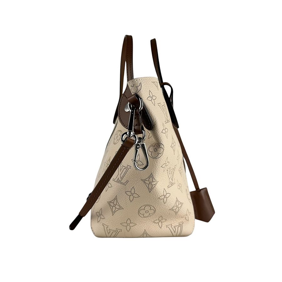 Louis Vuitton Shoulder Bag Hina PM — view 2