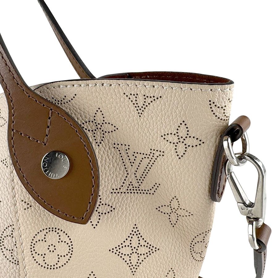 Louis Vuitton Shoulder Bag Hina PM — view 7