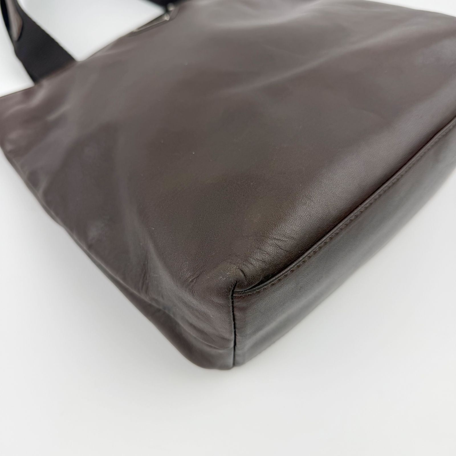 Prada Triangle Logo Tote Leather Brown Vintage — view 9