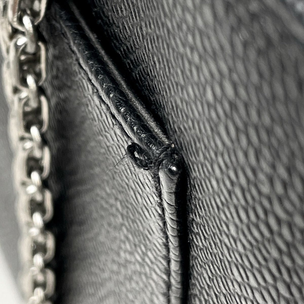 Chanel CC Logo Chain Tote Caviar Leather Black — view 4