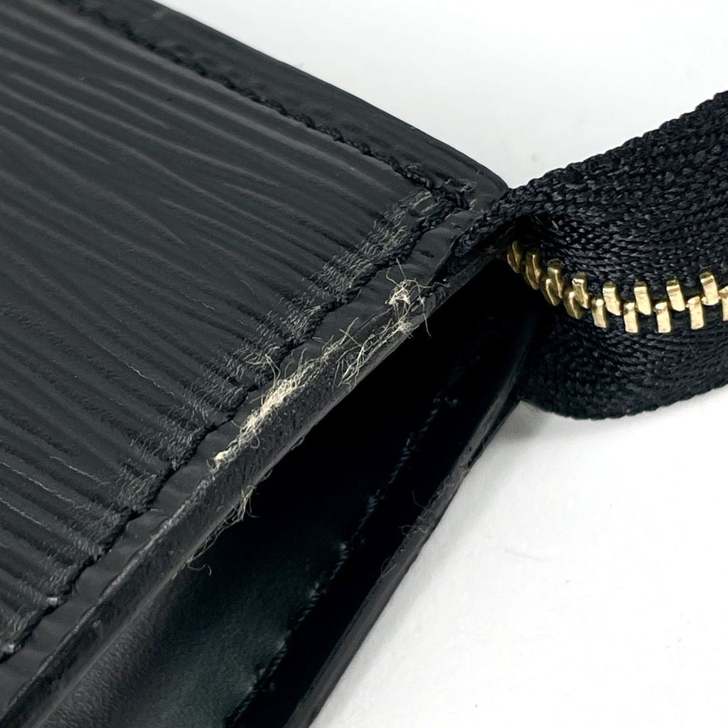 Louis Vuitton Pochette Epi Noir Pouch — view 5