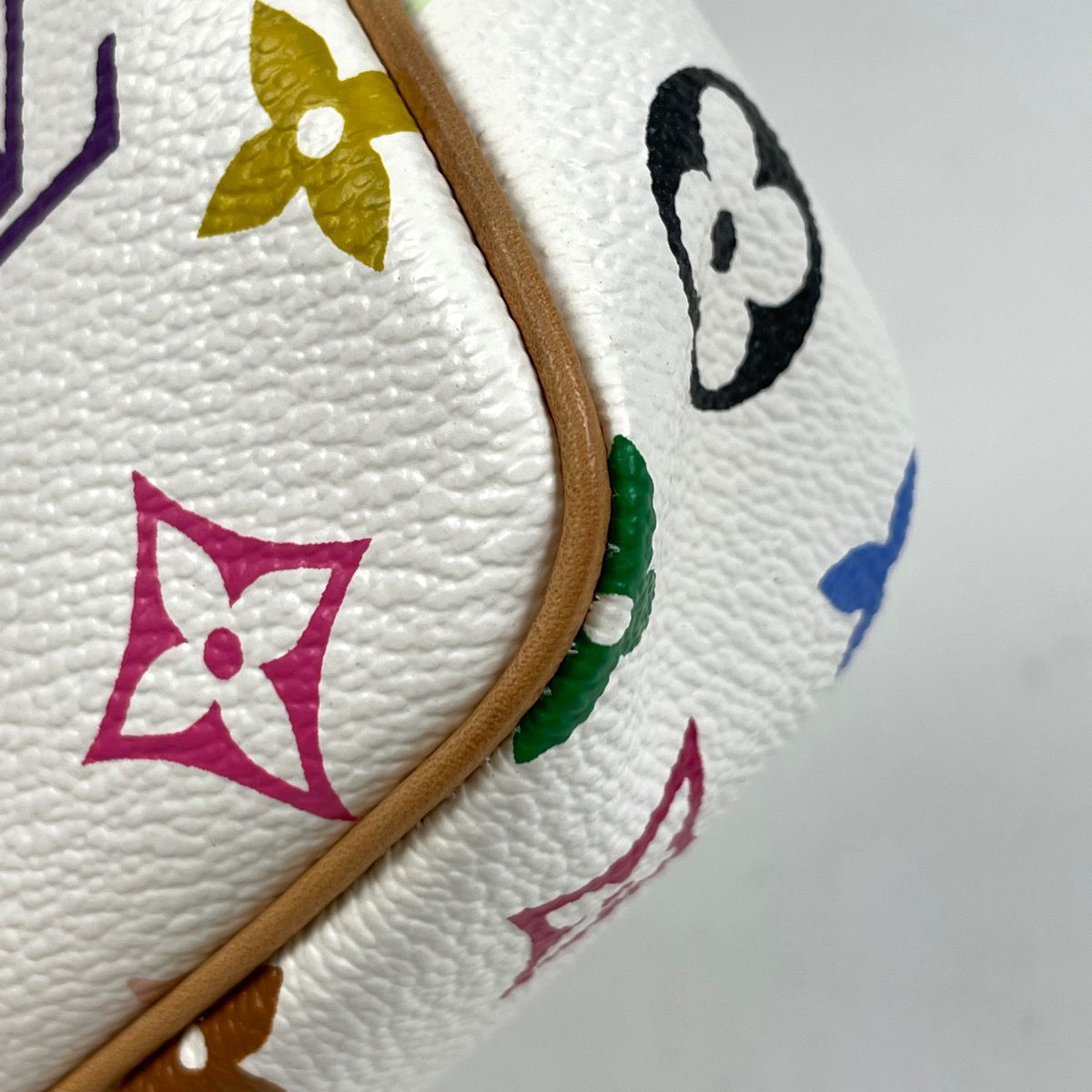 Louis Vuitton Pochette Studs Makeup Pouch Monogram Multicolor Blanc — view 3