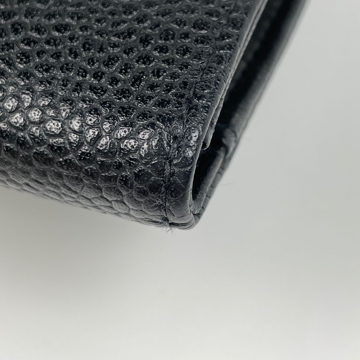 Chanel CC Logo Bifold Wallet Kiss Lock Caviar Leather Black — view 3