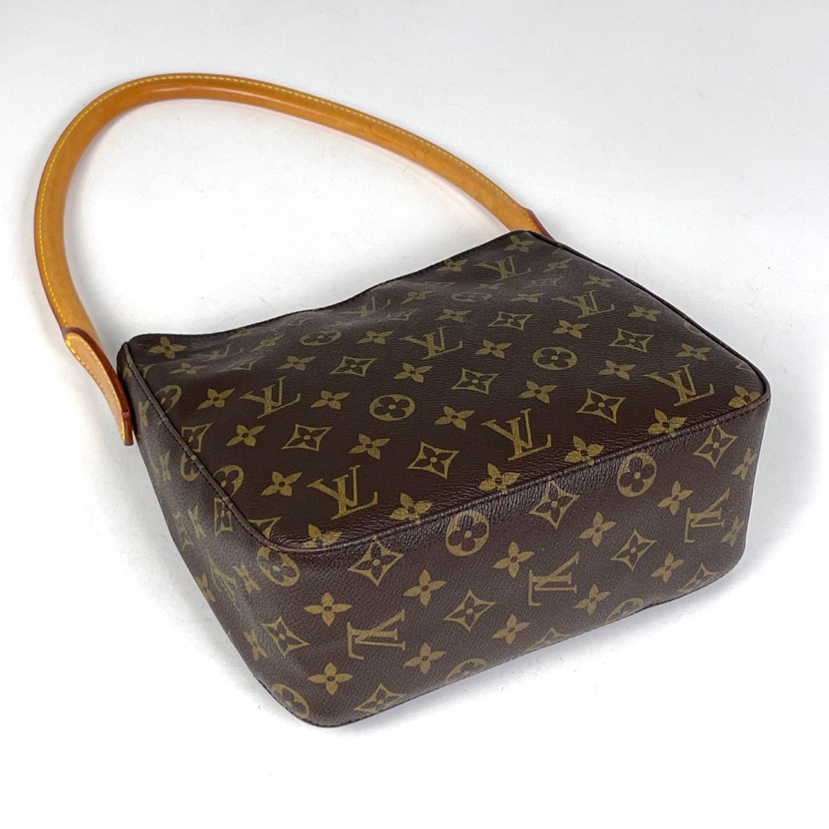 Louis Vuitton Looping Shoulder Bag Monogram Brown — view 2