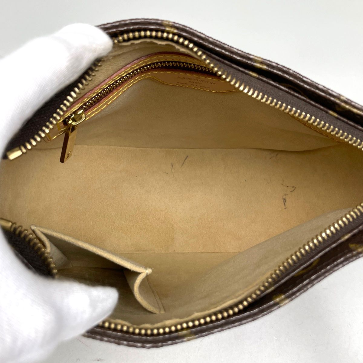 Louis Vuitton Looping Shoulder Bag Monogram Brown — view 9