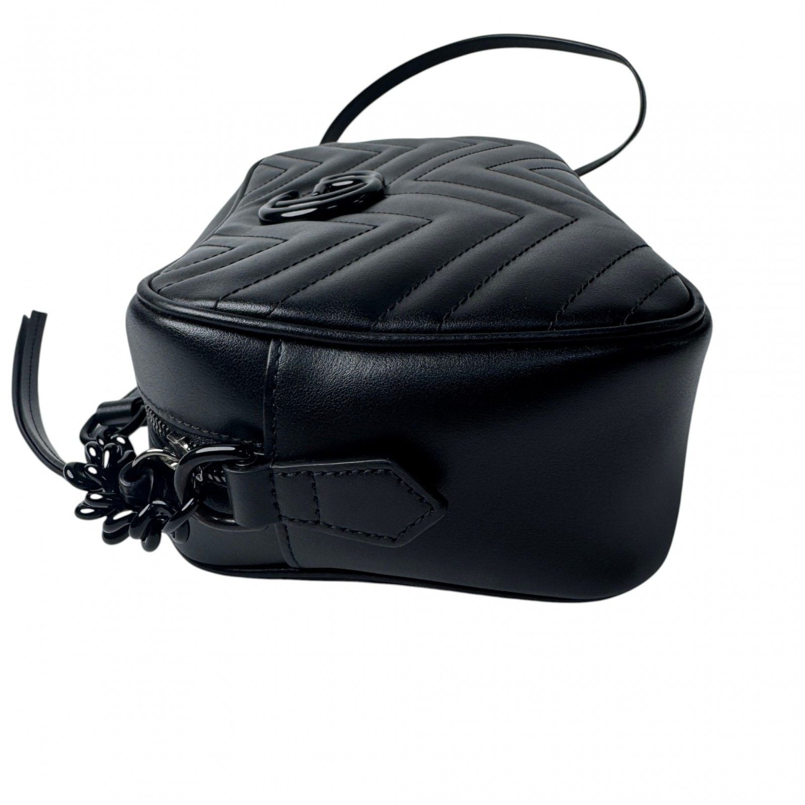 Gucci GG Marmont Shoulder Bag So Black — view 4