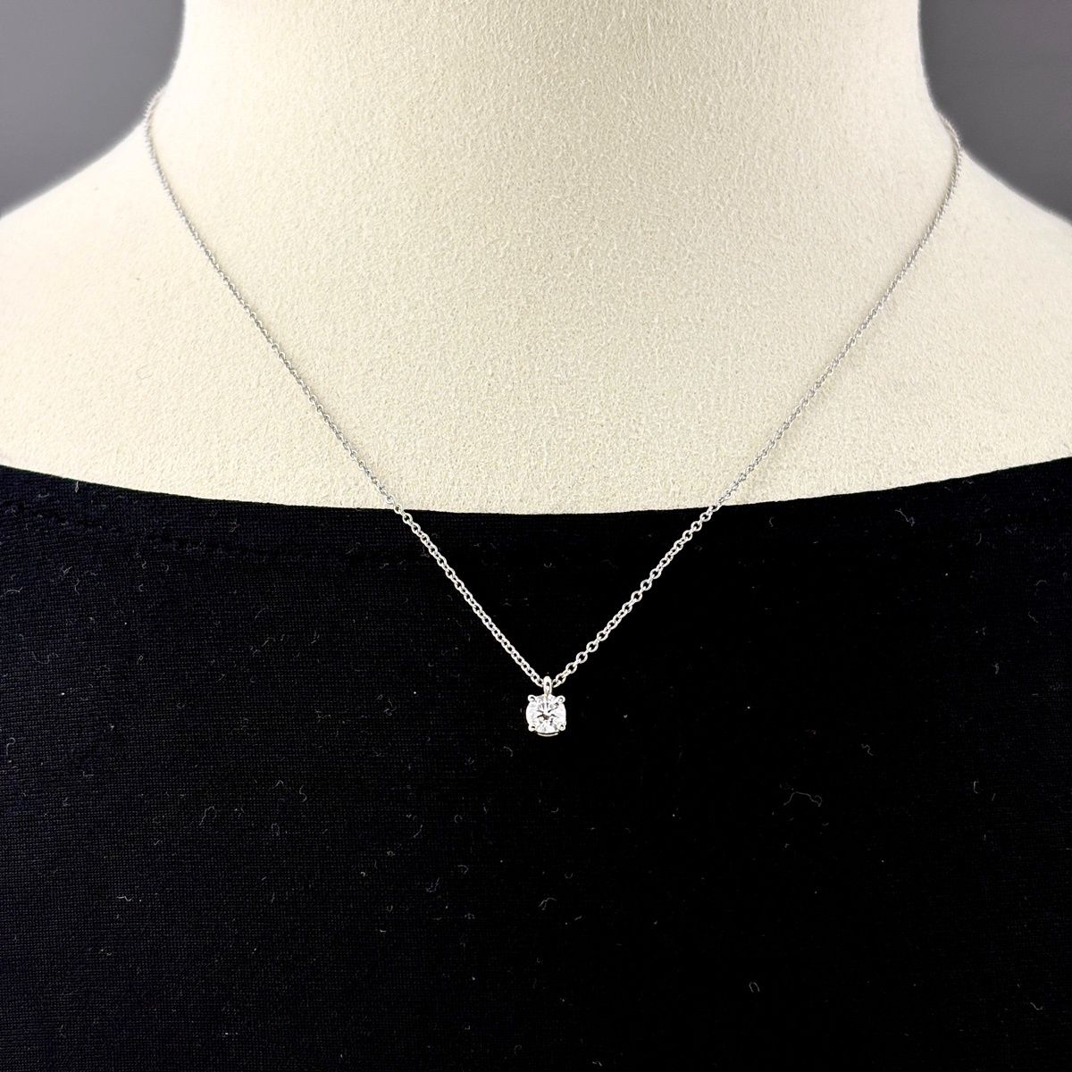 Tiffany & Co Solitaire Necklace Platinum Pendant Diamond — view 4