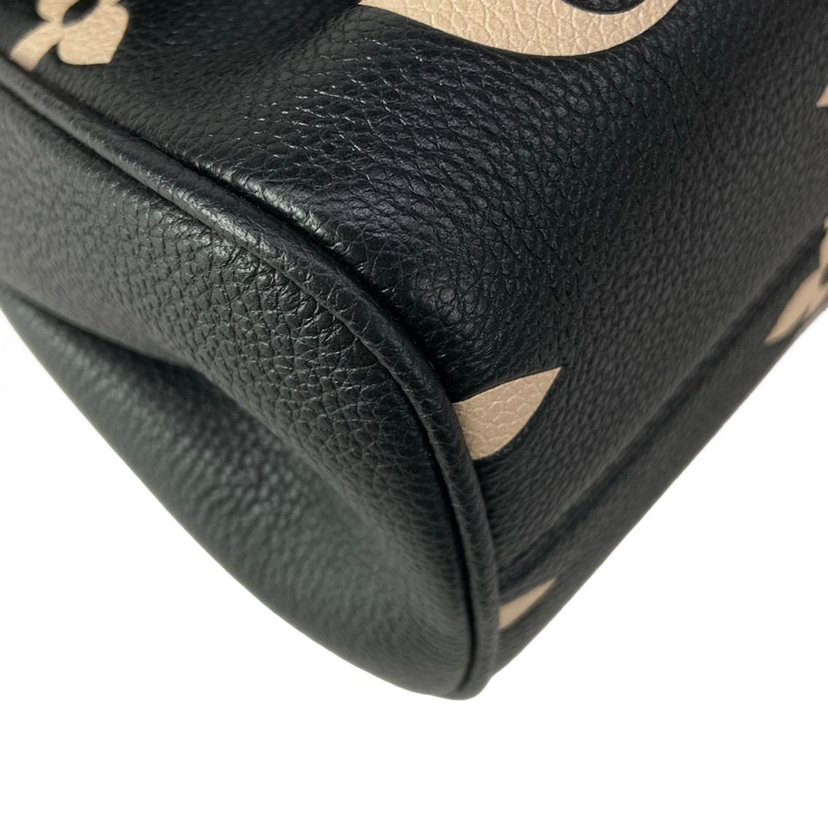 Louis Vuitton Shoulder Bag Bicolor Monogram Empreinte Favorite Black Beige — view 7