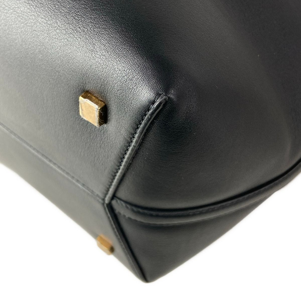 Saint Laurent Paris Shoulder Bag le 37 Black Leather — view 6
