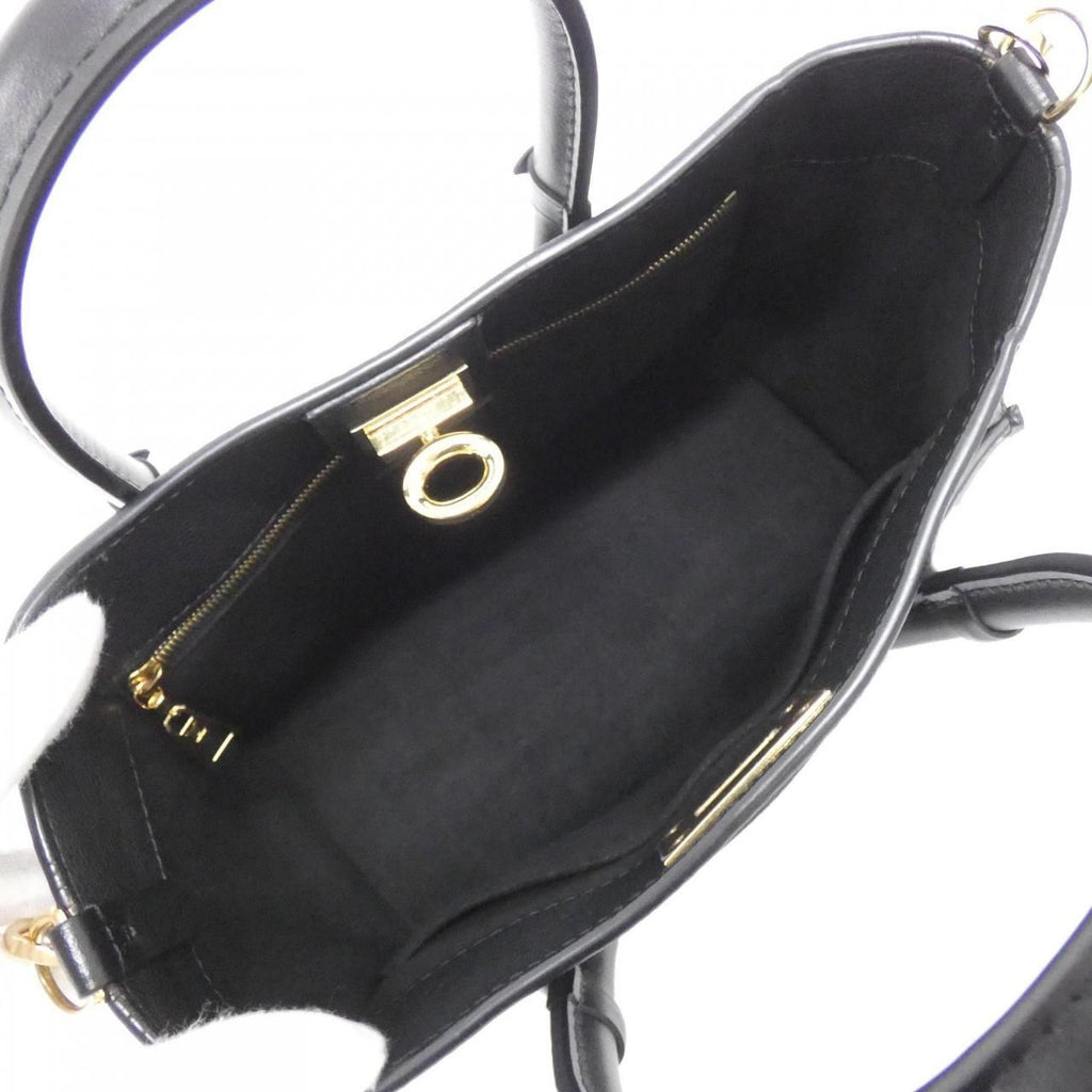 Louis Vuitton on My Side PM — view 8