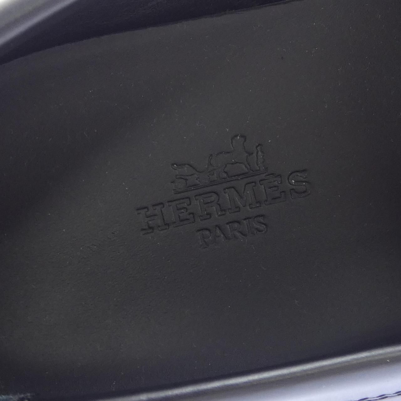 Hermes Hitch Cut Detail Shoes — view 6