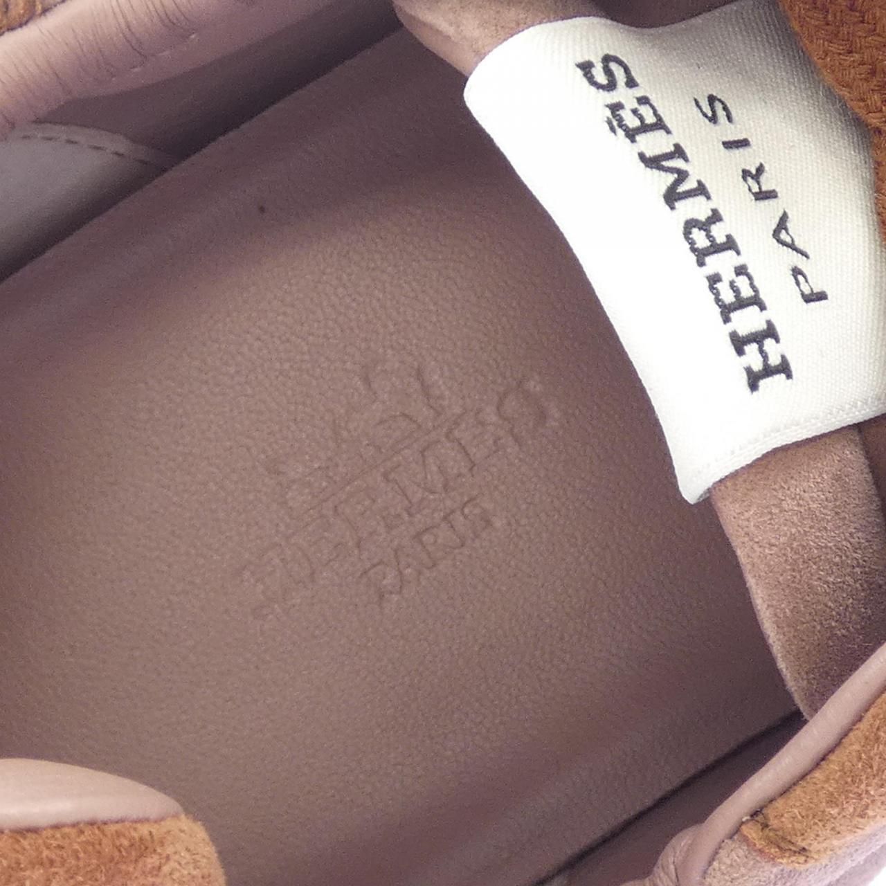 Hermes Jet Signature Sneakers — view 6
