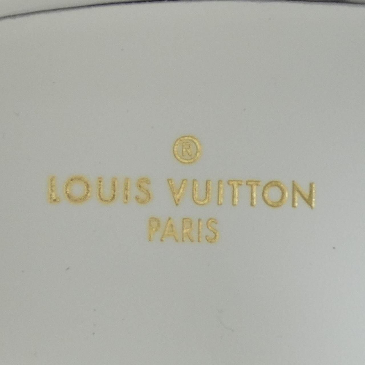 Louis Vuitton Stella Line Sneakers — view 6