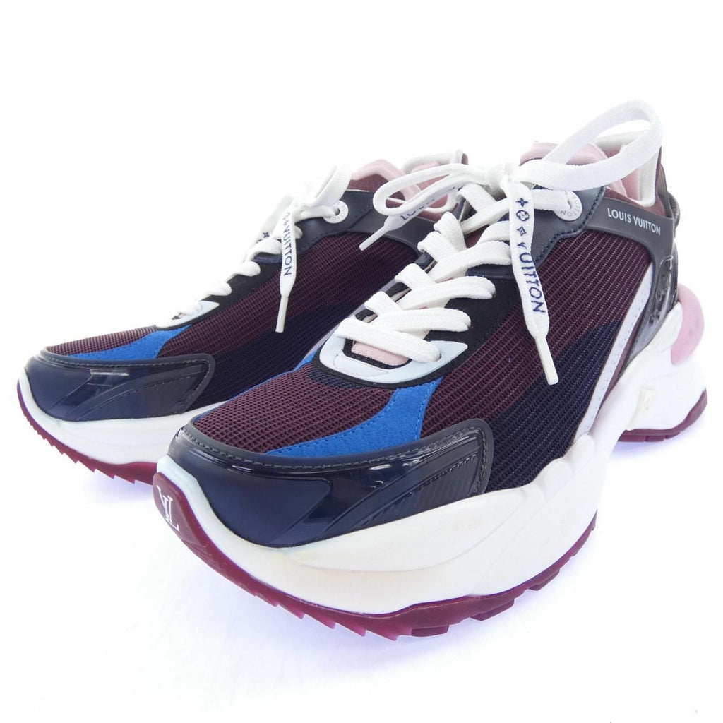 Louis Vuitton Run Sneakers — view 3