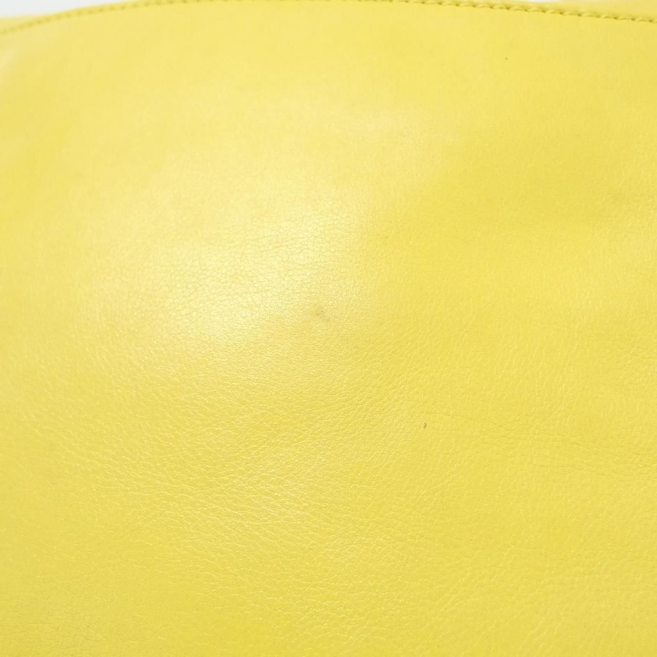 Chanel Vintage Shoulder — view 4