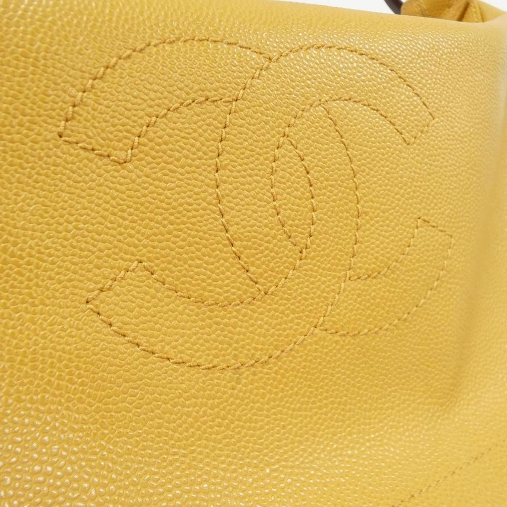Chanel Vintage Shoulder — view 4