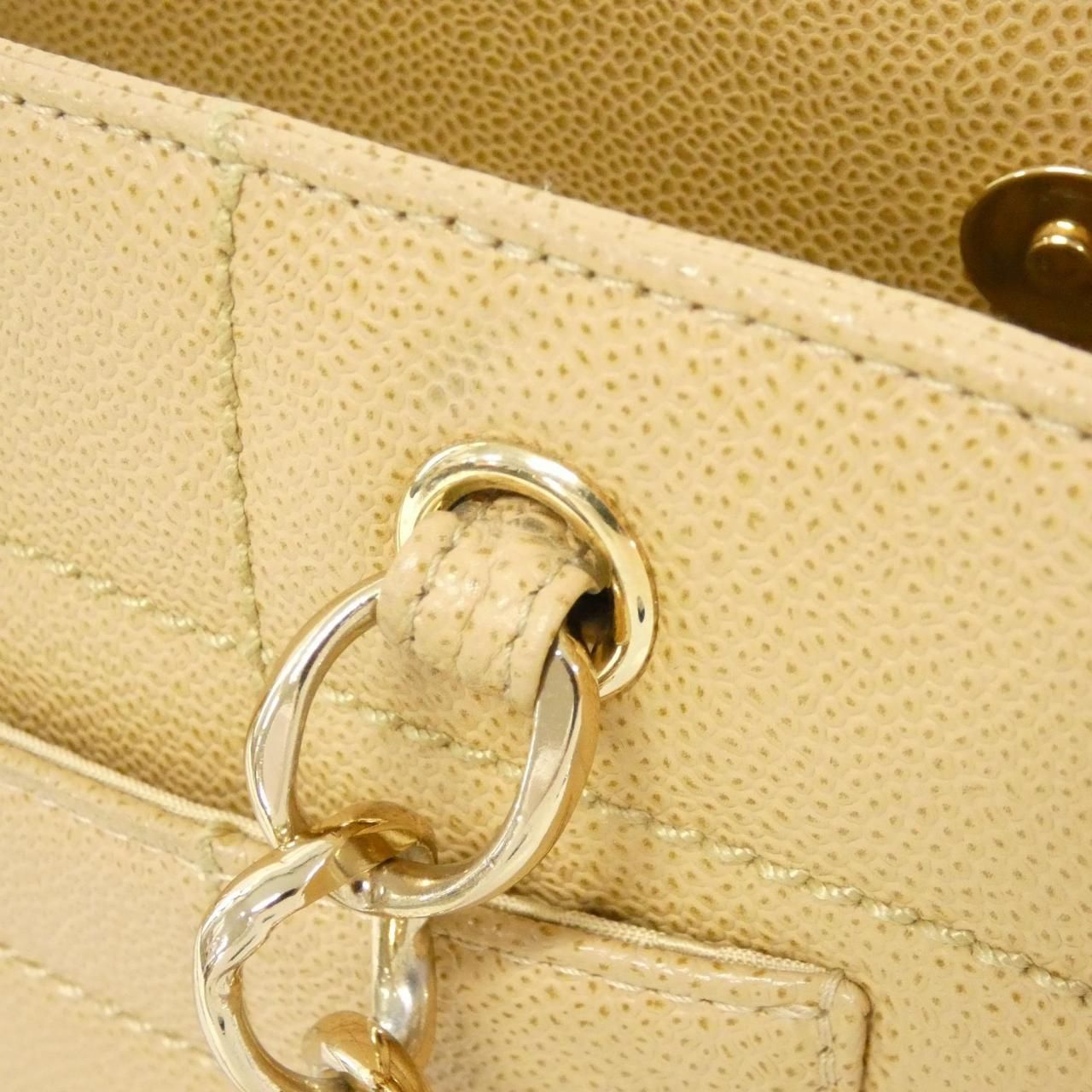 Chanel Vintage Bag Handbag Beige — view 7
