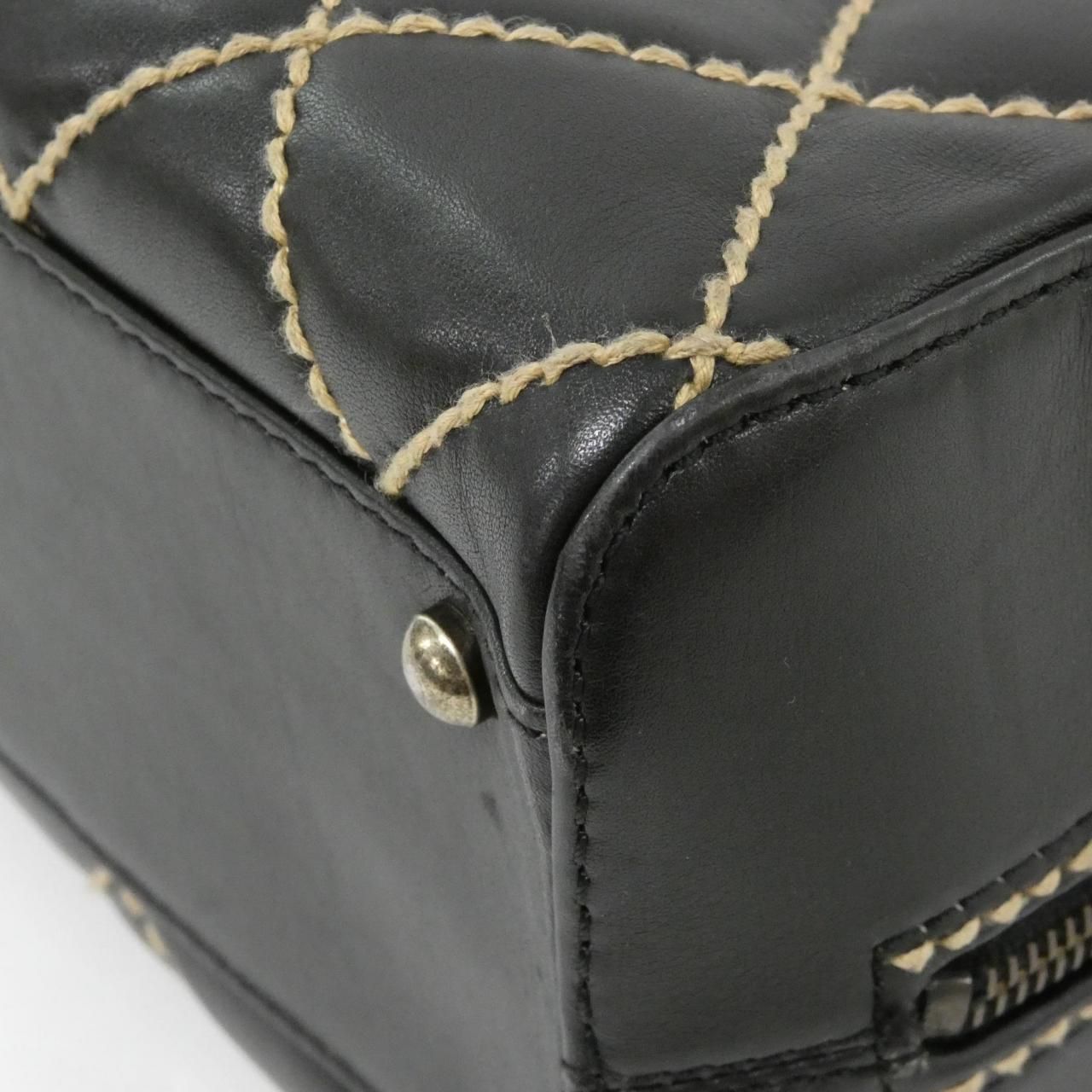 Chanel Vintage Wild Stitch Line — view 3