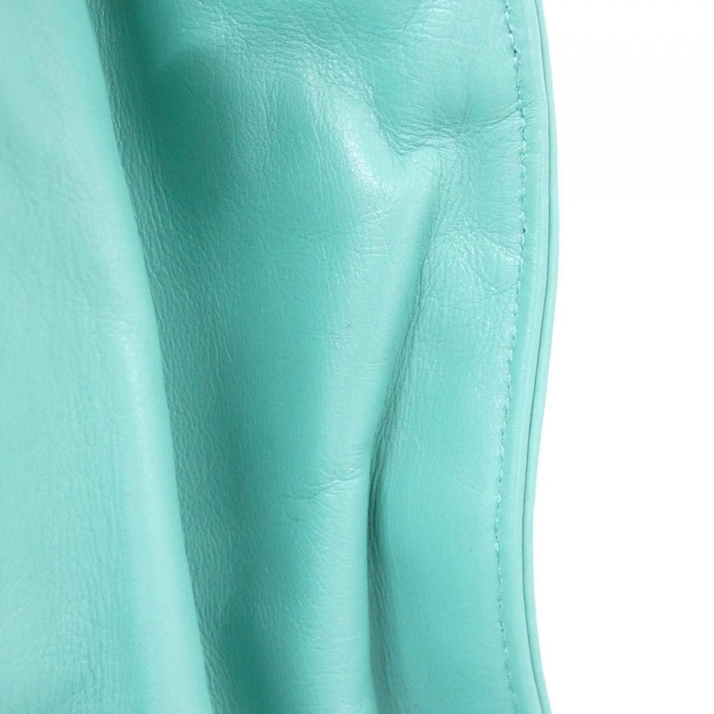 Chanel Vintage Bag Handbag Green — view 5
