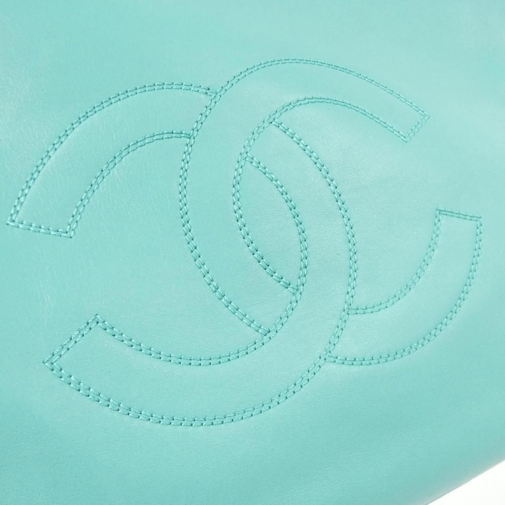 Chanel Vintage Bag Handbag Green — view 4