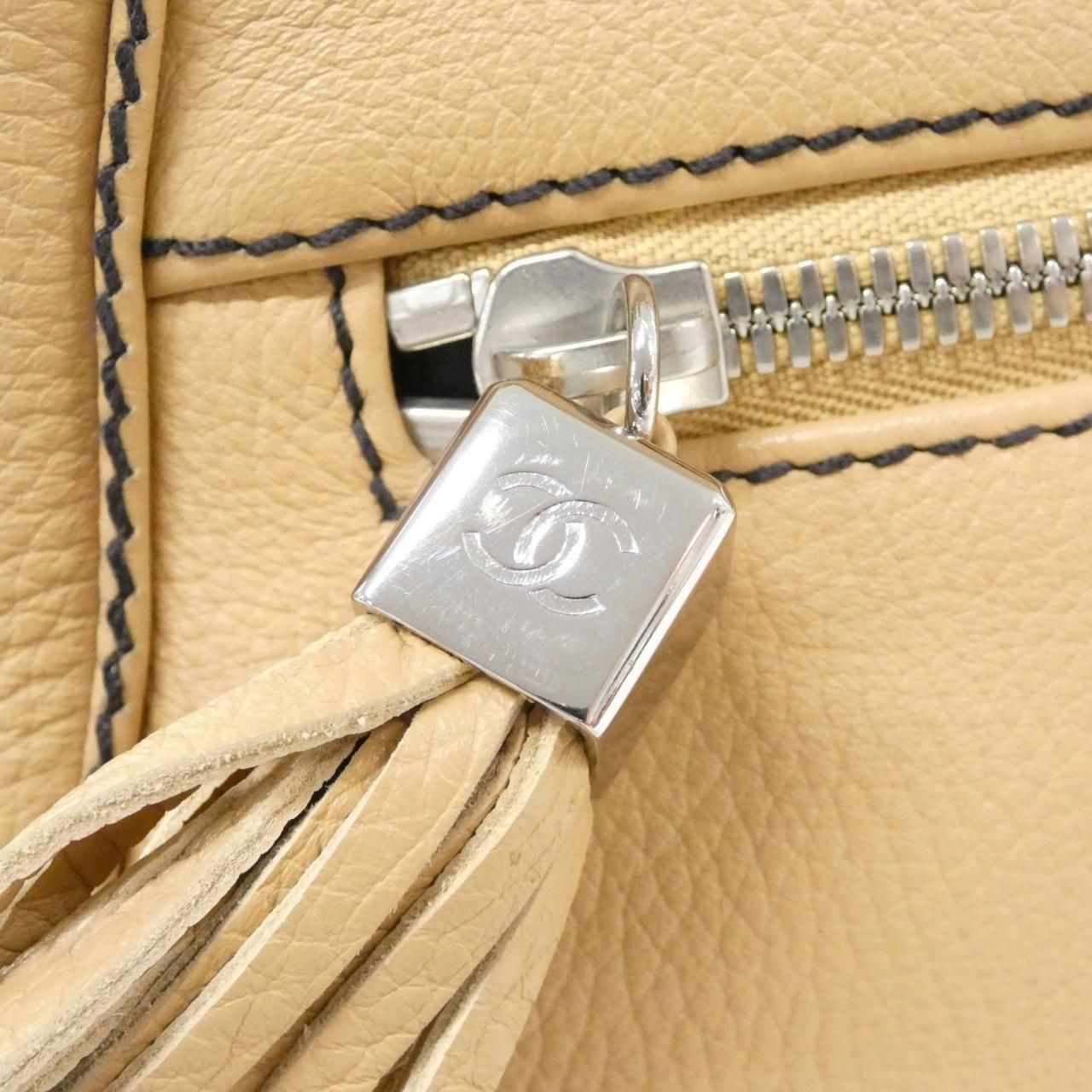 Chanel Vintage Shoulder — view 6