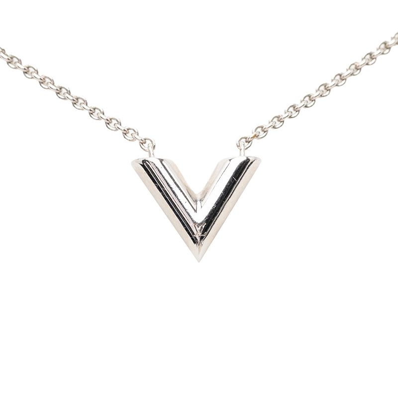 Louis Vuitton Essential Necklace Silver Metal