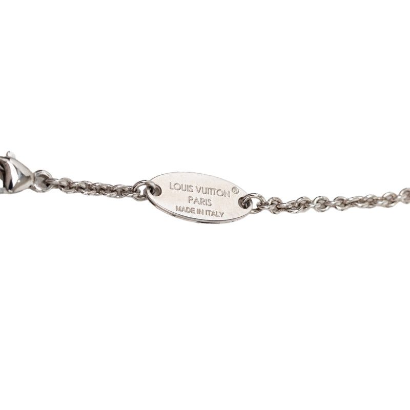 Louis Vuitton Essential Necklace Silver Metal — view 4
