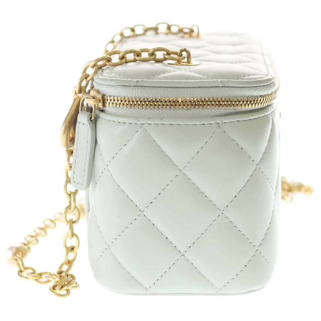 Chanel Vanity Mini Shoulder Bag Chain Light Green Mint Lambskin Gold — view 3