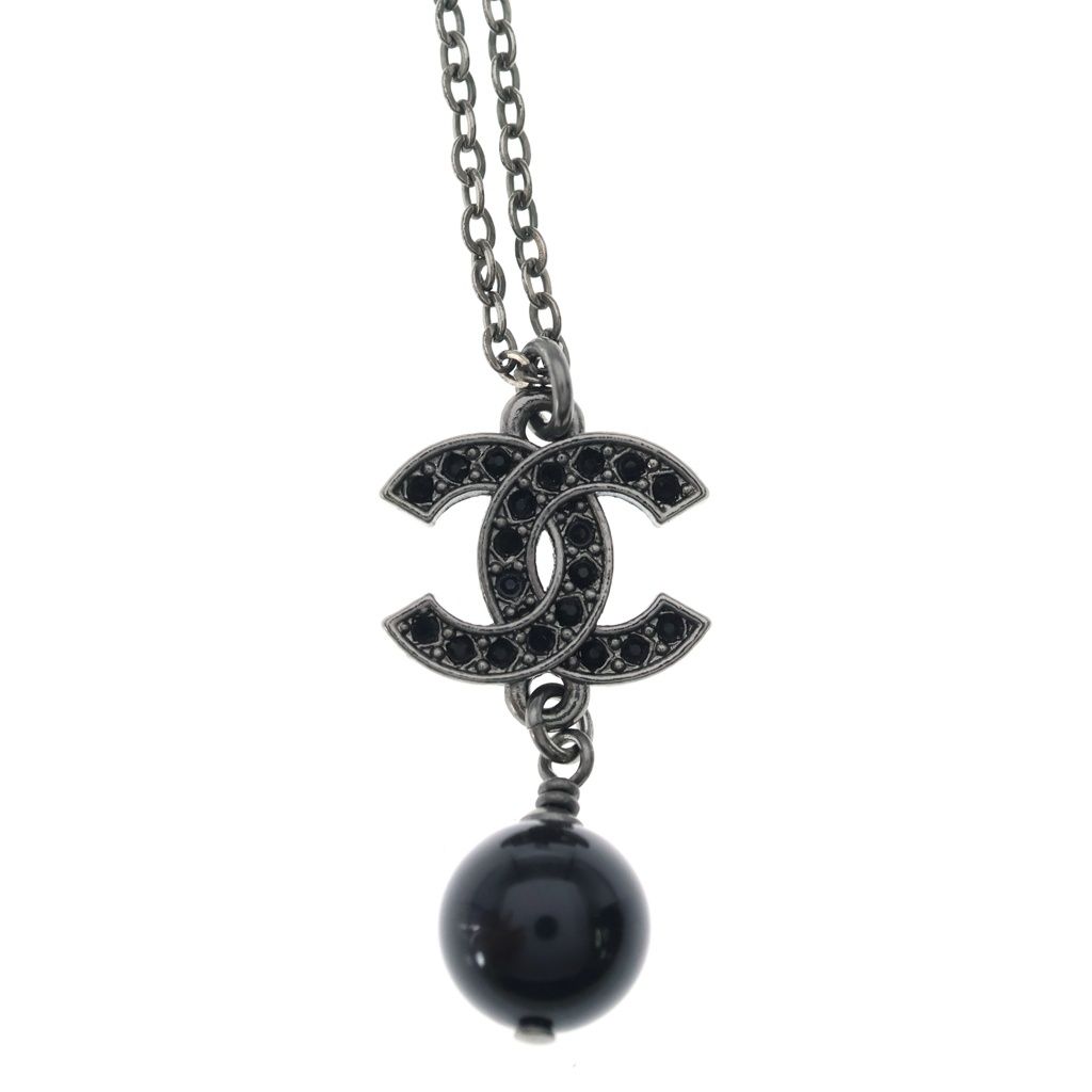 Chanel CC Logo Rhinestone Pearl Necklace Black — view 3