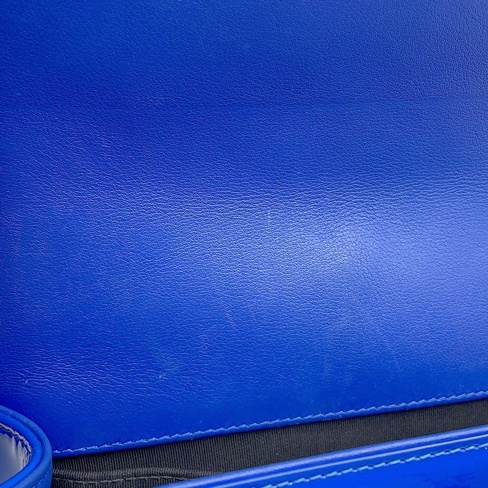 Chanel Chain Shoulder Bag Boy 25 Quilted CC Logo Patent — view 7