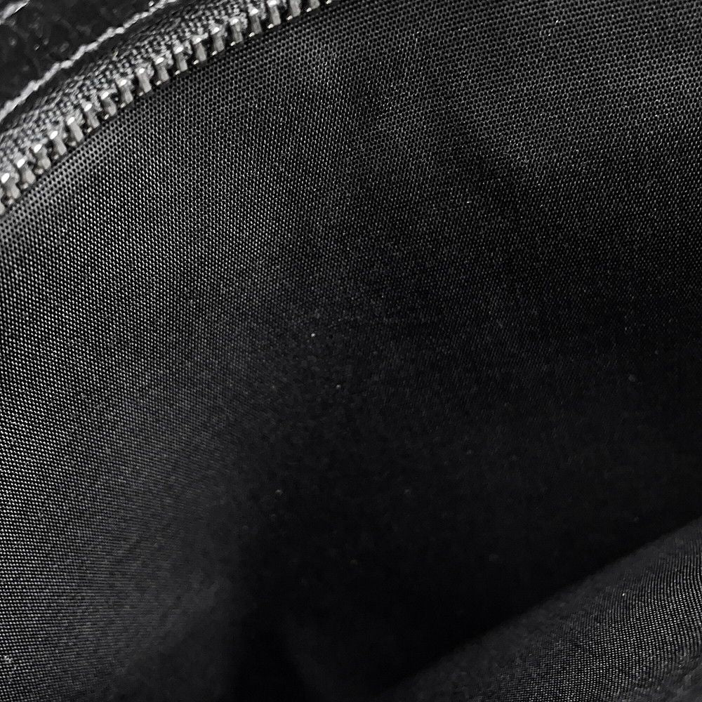 Chanel Clutch CC Logo Leather Black — view 9