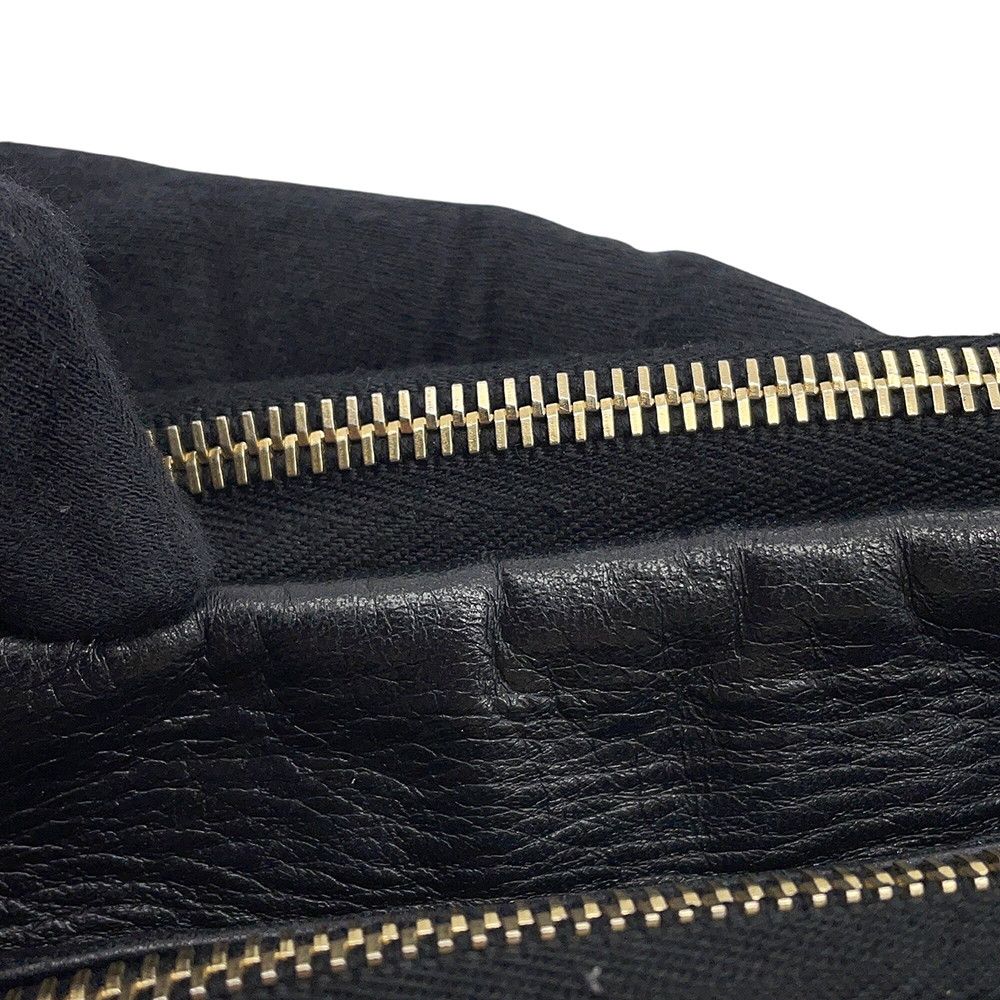 Chanel Shoulder Bag CC Logo Leather Black — view 9
